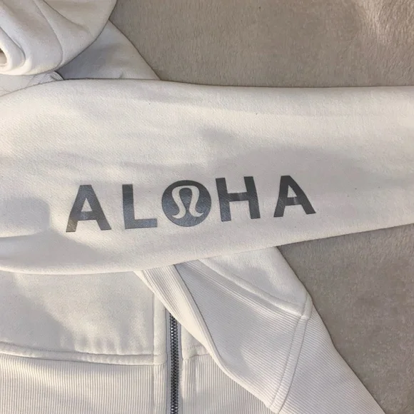🔥 Lululemon Athletica White Hoodie Size 4 Excellent Condition - Picture 7 of 9